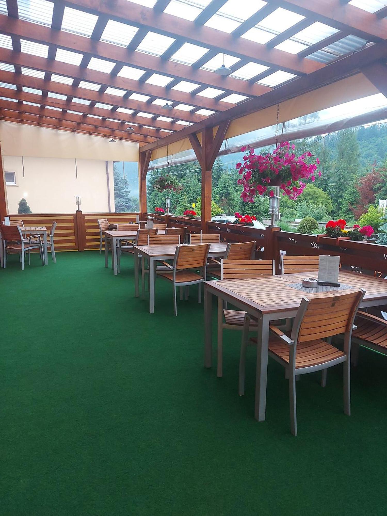 Penzion Adak Hotel Parnica Exterior photo